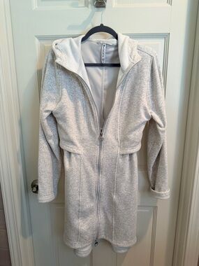 Athleta Light beige Zip-Up Long Hoodie Coat size small